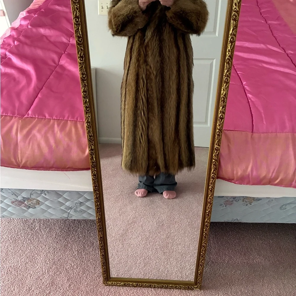 Raccoon Vintage luxurious Full-Length fur coat.  Almost new